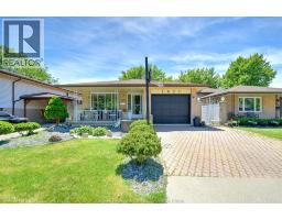 1651 COURTLAND - 1