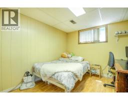 1651 COURTLAND - 19