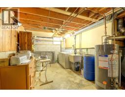 1651 COURTLAND - 21