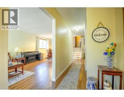 1651 COURTLAND - 5