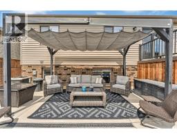 660 INTERNATIONAL AVENUE - 35