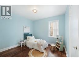 1527 BENJAMIN AVENUE - 9