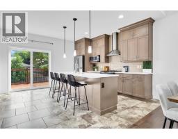595 DONLON STREET - 13