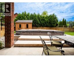 1235 Maple - 9