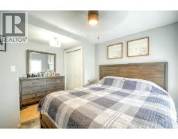 137 BEVERLY BOULEVARD - 24