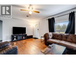 672 Talbot ROAD - 6