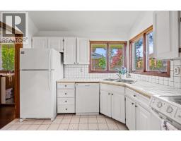 3770 HUNTINGTON - 11