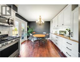 391 BETTY DRIVE - 16
