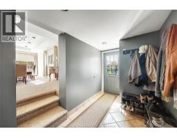 391 BETTY DRIVE - 19