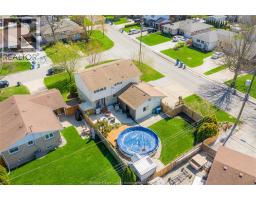 391 BETTY DRIVE - 46