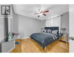 1541 FOSTER - 21
