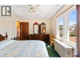 2226 Gladstone AVENUE - 27