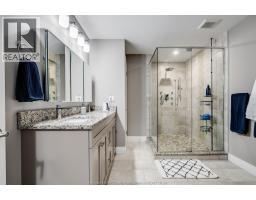 1 Woodland STREET - 23