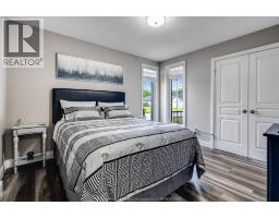 1 Woodland STREET - 26