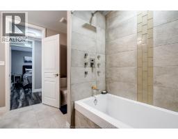 1 Woodland STREET - 29
