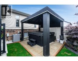 1 Woodland STREET - 50