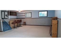 1635 COURTLAND CRESCENT - 11