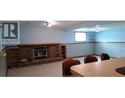1635 COURTLAND CRESCENT - 12