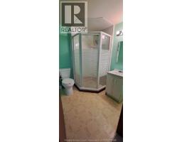 1635 COURTLAND CRESCENT - 15