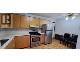 1635 COURTLAND CRESCENT - 2
