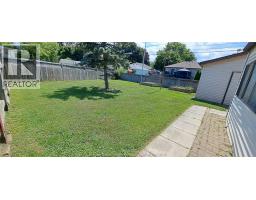 1635 COURTLAND CRESCENT - 20