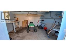 1635 COURTLAND CRESCENT - 24
