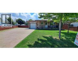 1635 COURTLAND CRESCENT - 30