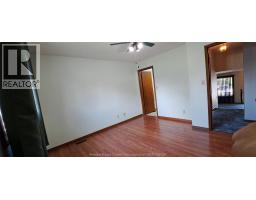 1635 COURTLAND CRESCENT - 7