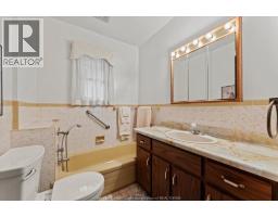 1663 ELSMERE - 19