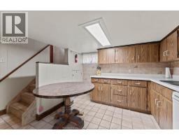 1663 ELSMERE - 21