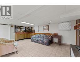 1663 ELSMERE - 28