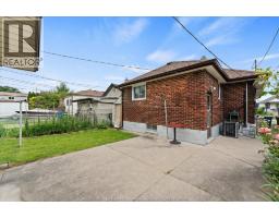 1663 ELSMERE - 35