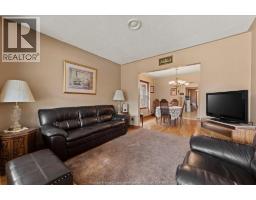 1663 ELSMERE - 5