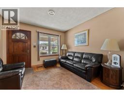 1663 ELSMERE - 6