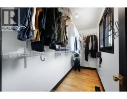 657 DRESDEN PLACE - 31