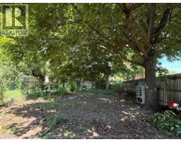 1566 CURRY AVENUE - 27