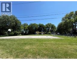 1566 CURRY AVENUE - 29