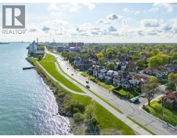 1441 RIVERSIDE DRIVE East - 2