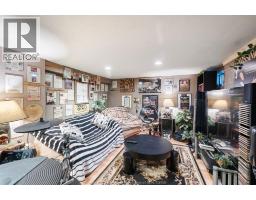 1441 RIVERSIDE DRIVE East - 20