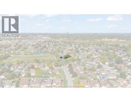 1467 GUILDWOOD CRESCENT - 42