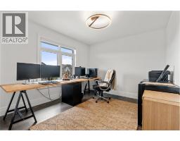 3161 MCROBBIE - 24