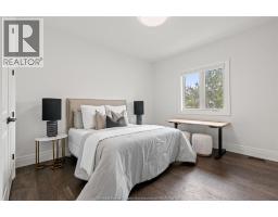 3161 MCROBBIE - 30