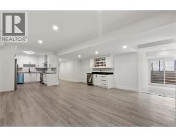 3161 MCROBBIE - 36