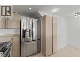 380 PELISSIER STREET UnitNo. 1302 - 17