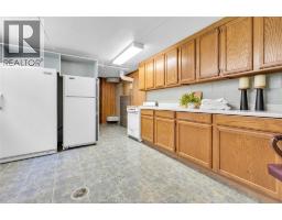 2849 BYNG ROAD - 32