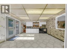 9525 WALKER ROAD - 11