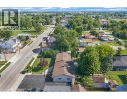 9525 WALKER ROAD - 43