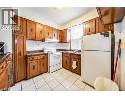 1249 MARENTETTE AVENUE - 6