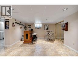 2820 Askin AVENUE - 23