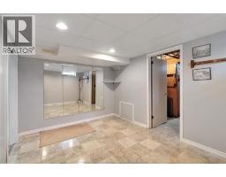 2820 Askin AVENUE - 25